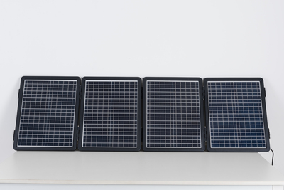 太阳能折叠板四合
